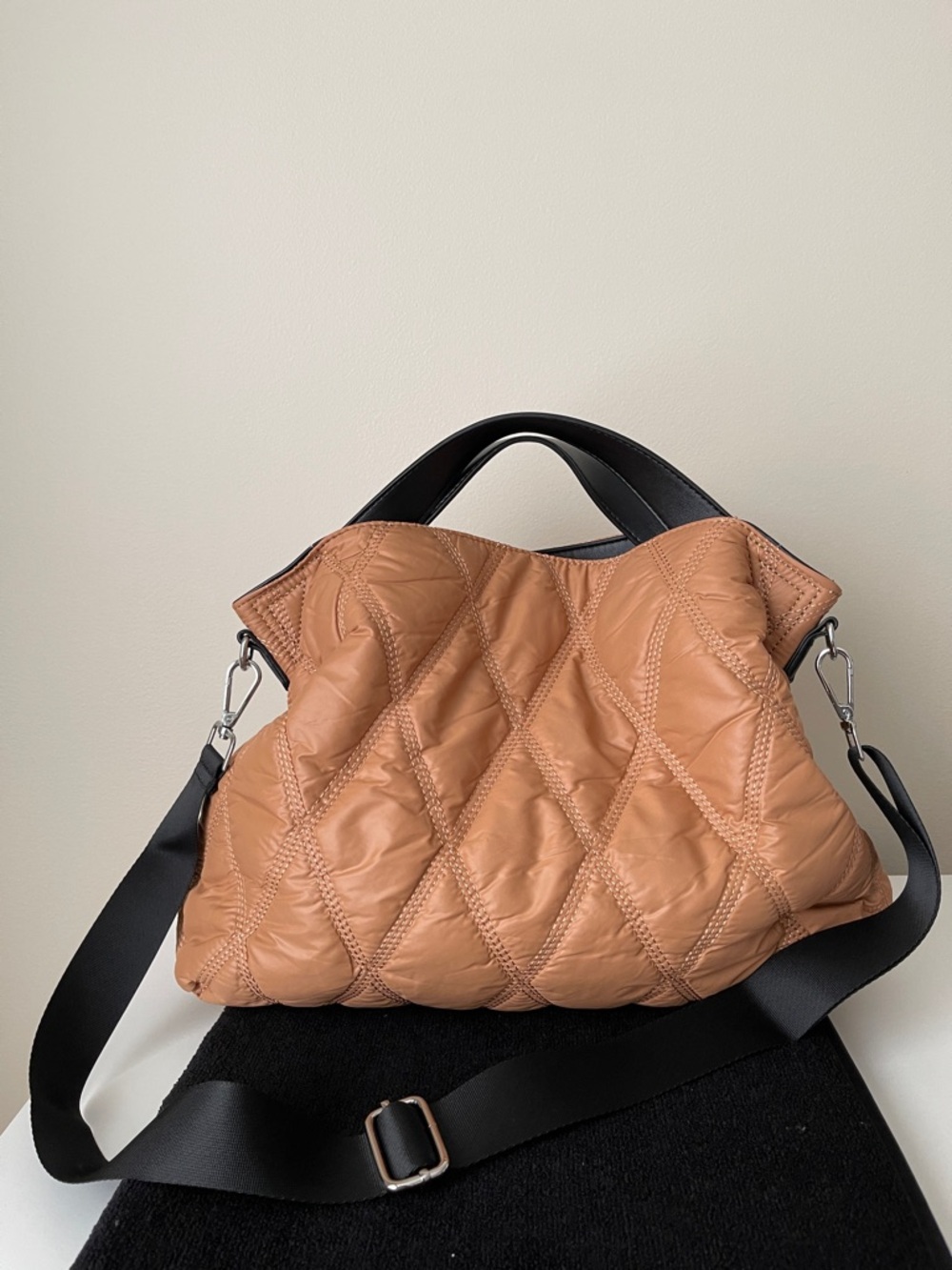 NWOT...Quilted Tan Women’s Crossbody Bag with Detachable Strap